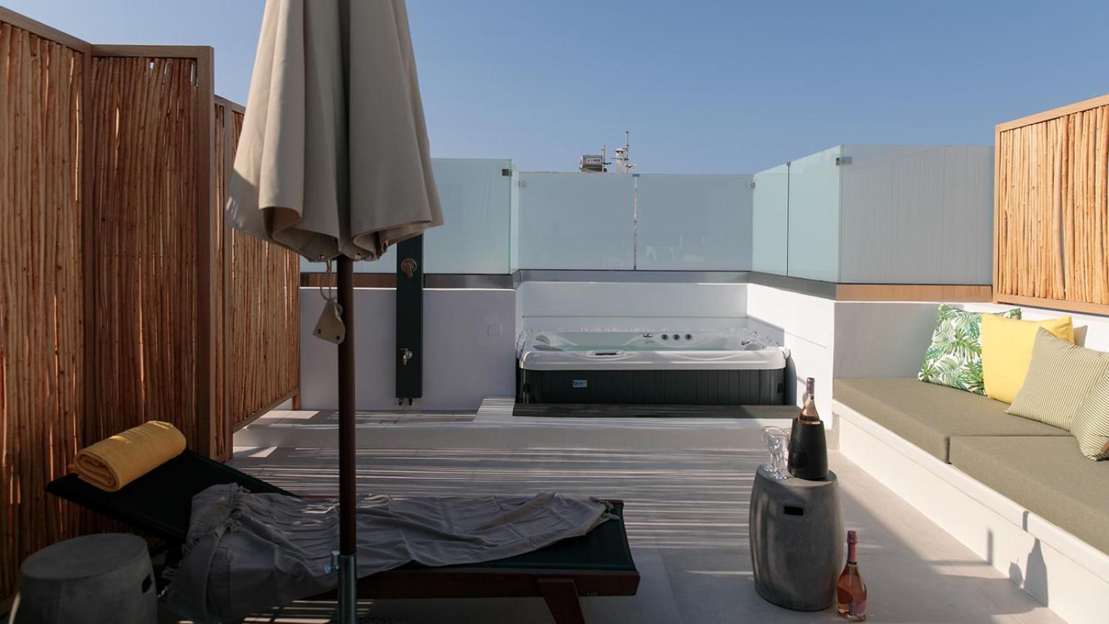 "Makava Suites" Your Luxe Urban Sanctuary Naxos City Exterior photo
